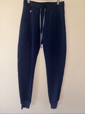 Figs Navy Zamora scrubs